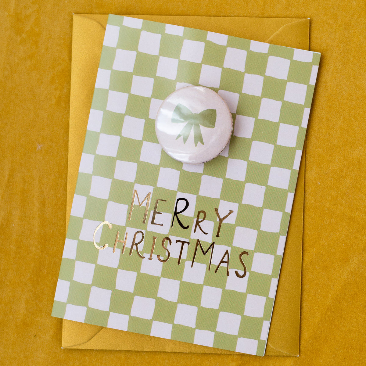 ‘Merry Christmas’ Card with Bow Badge